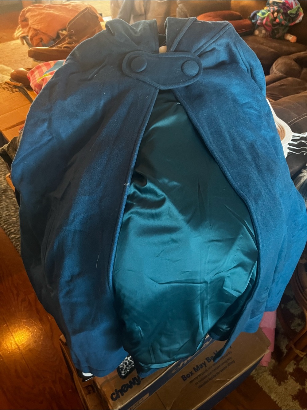 HOODED CASHMERE CAPE - fully lined - Picture 12 of 13